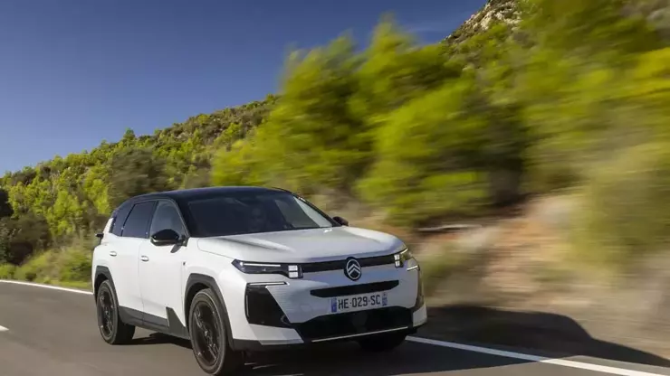 Yeni Citroen C5 Türkiye yollarına çıkıyor