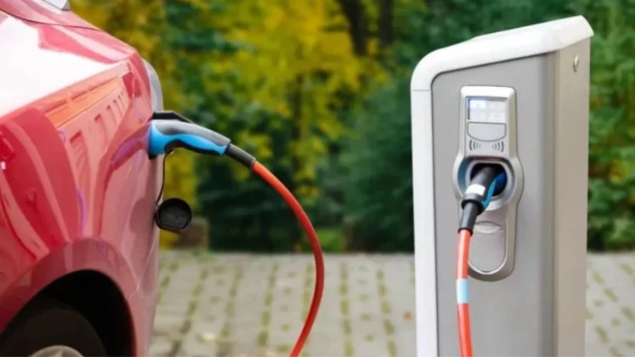 Küresel elektrikli ve hibrit araç satışları artmaya devam etti