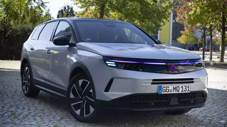 Otonom araçlarda yapay zekalı aydınlatma kullanılacak