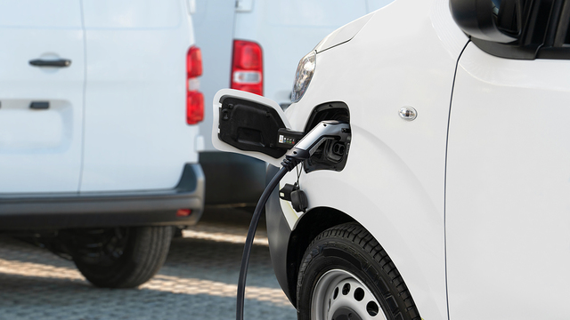 Dizelini getir, elektrikliyi götür!