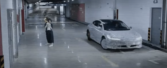 Çinli IM Motors'un paralel park sistemi görenleri hayrete düşürüyor