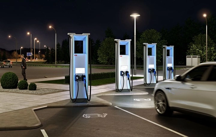 Elektrikli araç sahipleri şikayetçi: Yavaş şarja yüksek hız ücreti ödüyoruz!