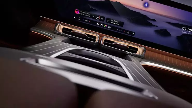 Elektrikli yeni GLC'de iç mekan "ev" hissi verecek