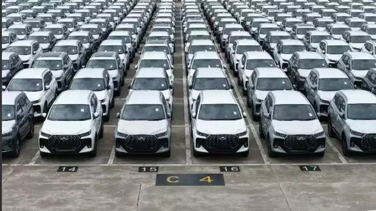 Bir ayda 224 bin araç sattı