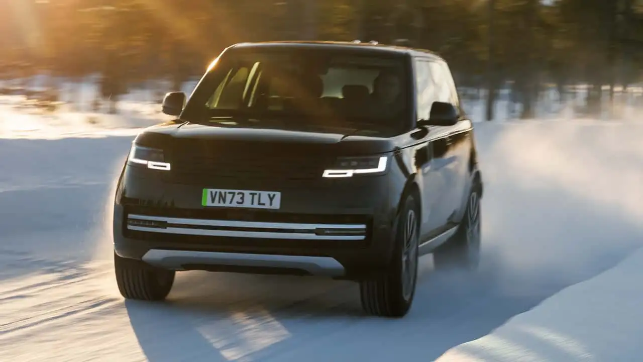 Jaguar ve Range Rover'ın gelecek EV'leri ertelendi