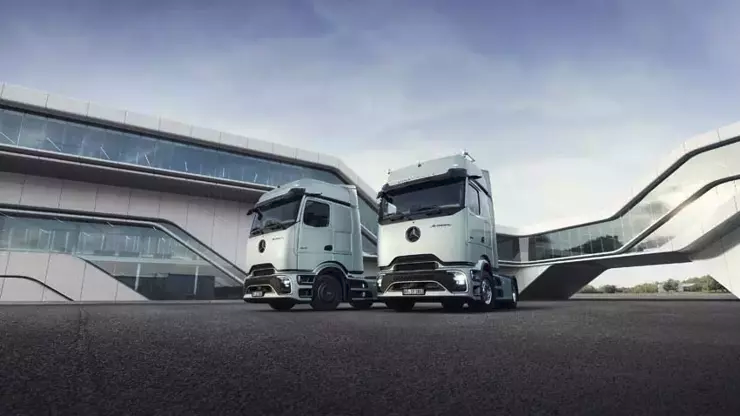 Mercedes'lere yeni kokpit