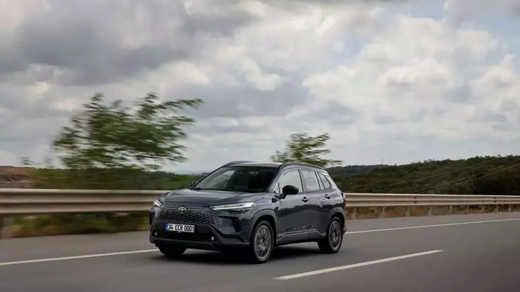 Toyota yeni modellerle 2025'te rekor kıracak