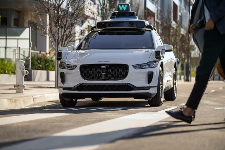 Waymo'dan büyük başarı: Sürücüsüz modda 1.6 milyon km, tek ciddi kaza yok