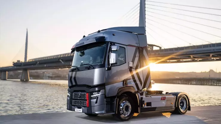 Yenilenen Renault kamyonlar yola çıkıyor