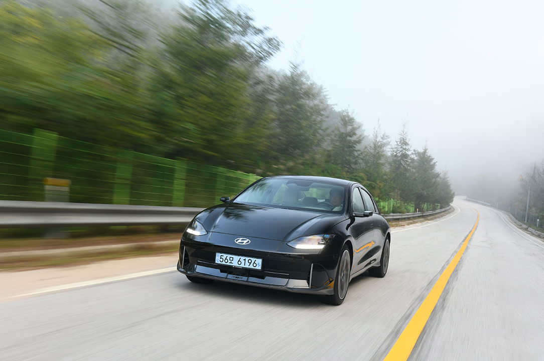 Hyundai’nin sportif elektriklisi IONIQ 6 Türkiye’de