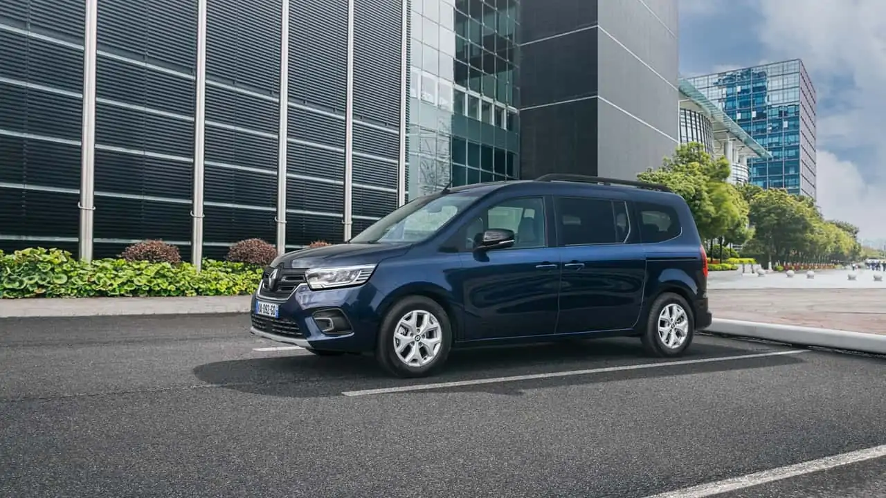 Renault Grand Kangoo görücüye çıktı | Pratik ve modern