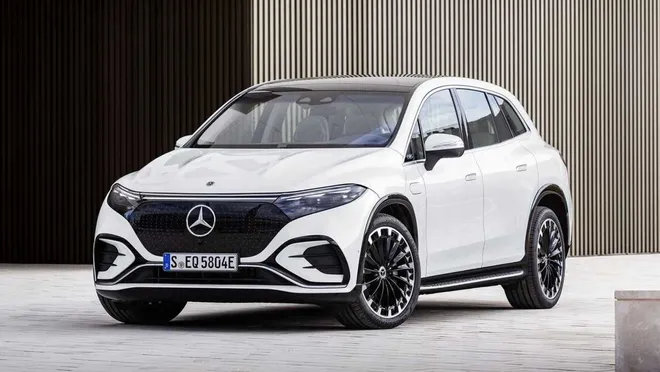 Amerikan vergili EQS SUV 2024’ü bekliyor