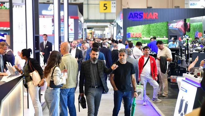 Milyar dolarlık ticaret kapısı 'Automechanika'da aralandı