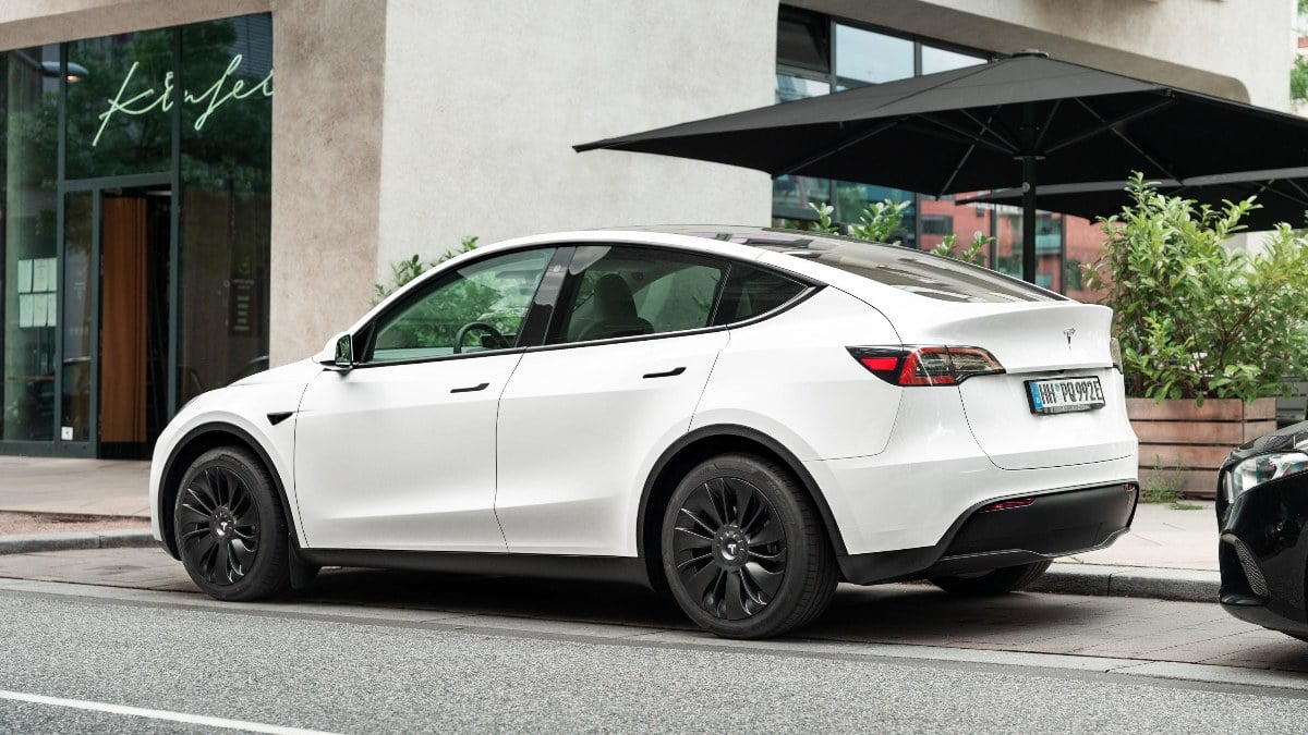 Tesla'nın satışları düşüyor: Çin'de Model Y üretimi azaltıldı