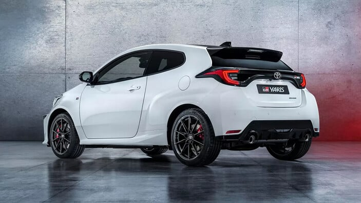 Toyota Yaris'e yeni hibrit motor seçeneği ekleniyor
