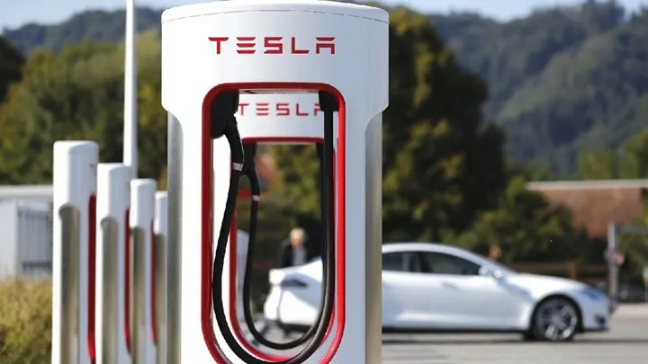 Ford’un ardından şimdi de GM, Tesla’nın şarj standardını benimsedi