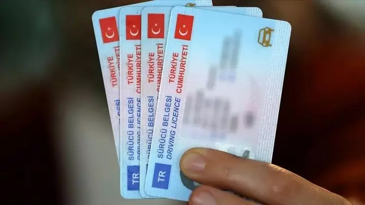 Bu tarihten önce ehliyet alanlar dikkat! 15 TL'yi ödemeyenlere 12 bin TL ceza gelecek