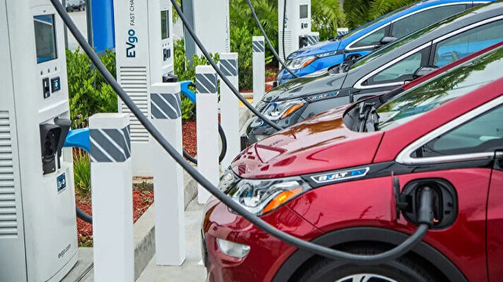 Türkiye elektrikli otomobilde bir rekor daha kırdı: Aynı anda bin araç şarj oldu