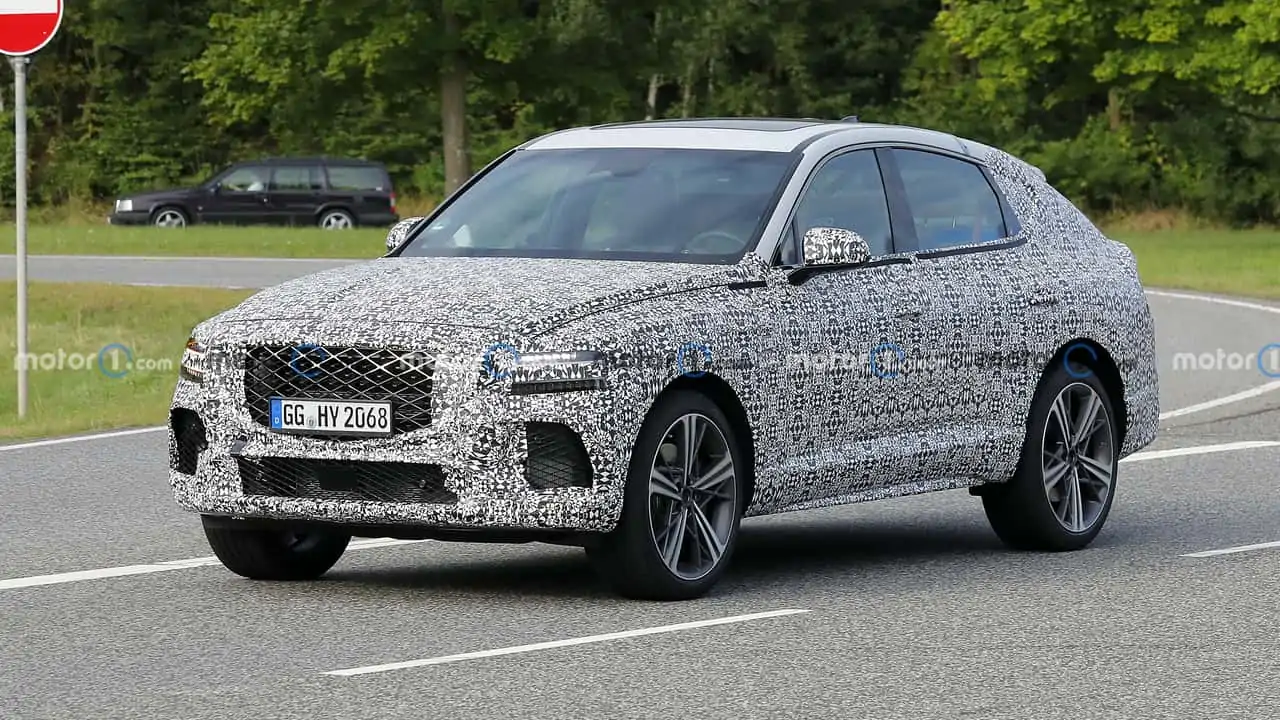 Genesis GV80 Coupe, devasa egzozları ile görüntülendi