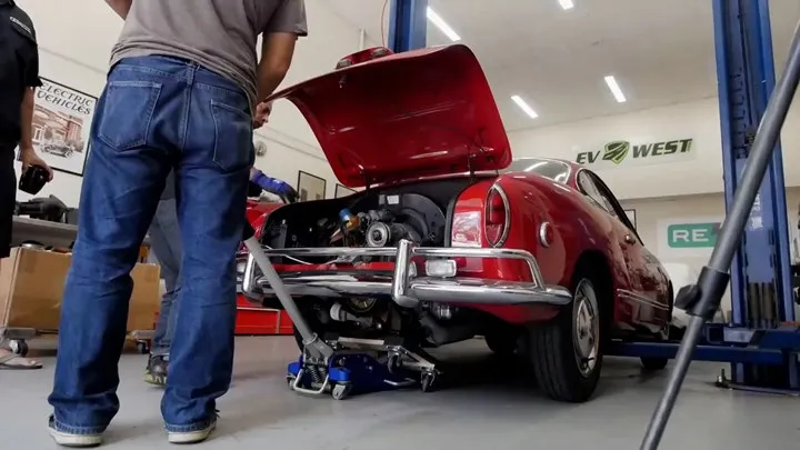 Benzinli araçları elektrikliye dönüştürme işi hızla büyüyor
