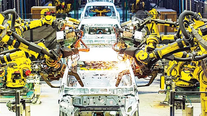 Otomotiv sektörü 2024'te 39 milyar dolar ihracat hedefliyor