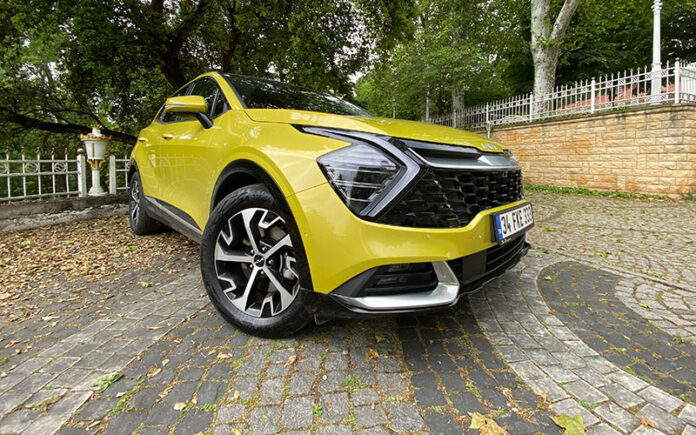 Kia Sportage hibrit sürüş izlenimi: Premium segmente göz kırpıyor