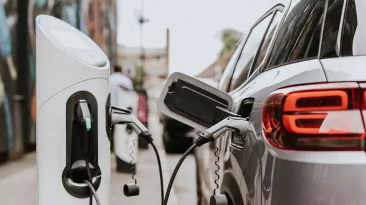 Elektrikli araçlara yol yardımında dikkat