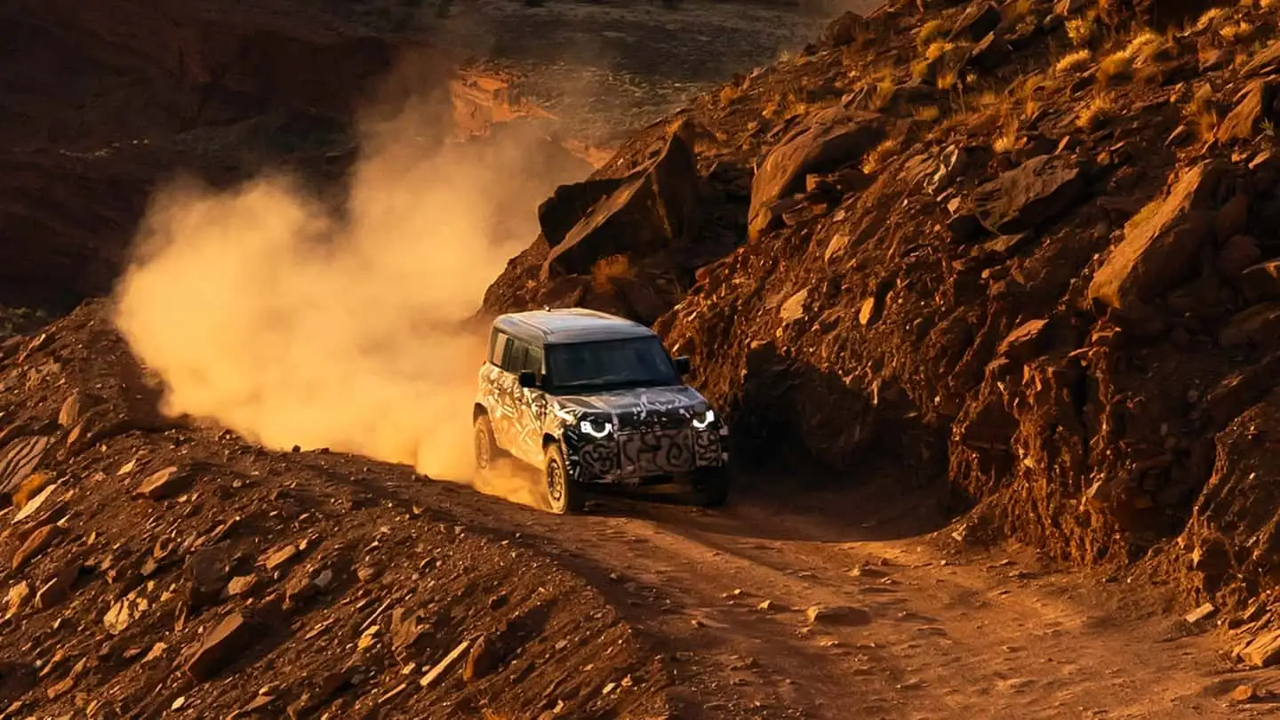 Tarihin en güçlü Land Rover Defender'ı, bu yıl tanıtılacak