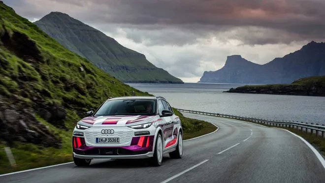 Audi'nin yeni elektriklisi Q6 e-tron
