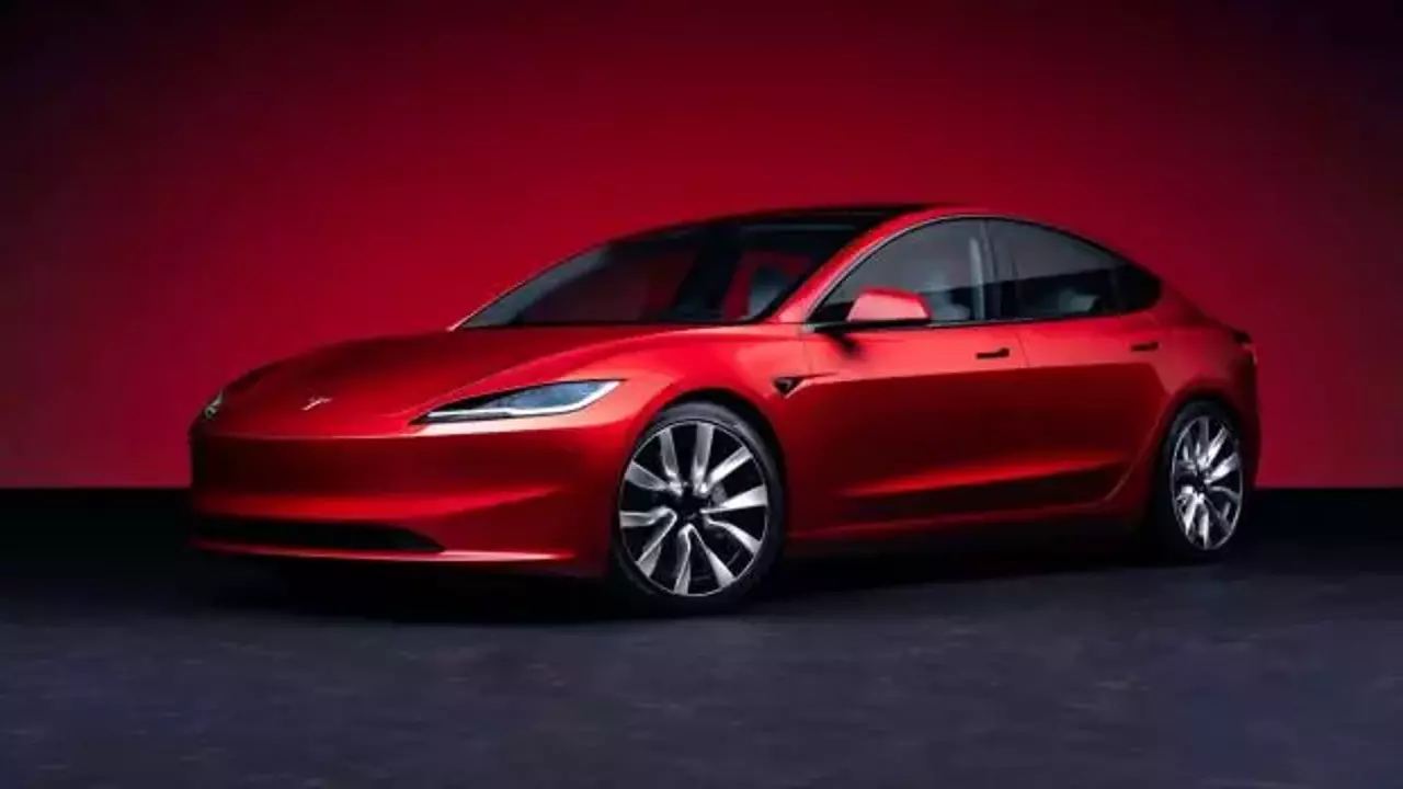 Tesla'nın otomobil teslimatları sert düştü