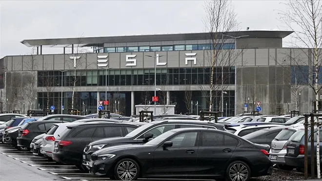 Hisseleri değer kaybeden Tesla'nın Almanya satışlarında dikkat çeken düşüş