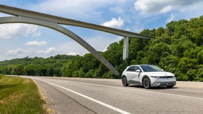 Hyundai, IONIQ 5 modelini Türkiye'de satışa sundu