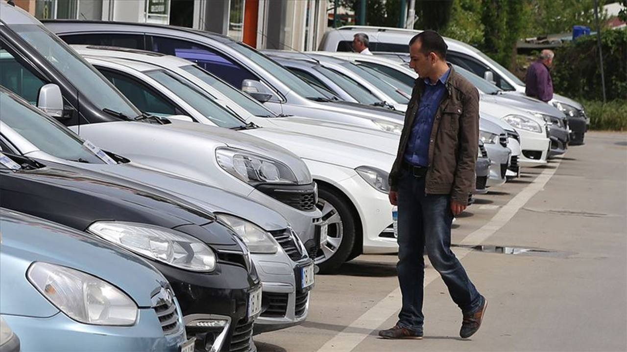 İkinci el araç fiyatları ne kadar yükseldi? En hızlı satan otomobil belli oldu!
