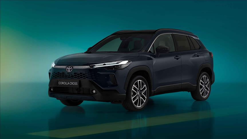 Toyota Corolla Cross Hybrid'in yenilenen versiyonunu tanıttı