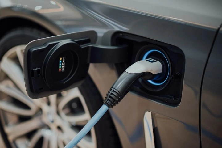 Elektrikli araçların %83 daha az fren tozu ürettiği tespit edildi