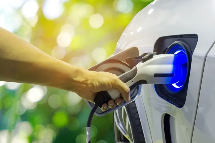 Elektrikli otomobillere geçişte Japon markalar "derin uykuda"