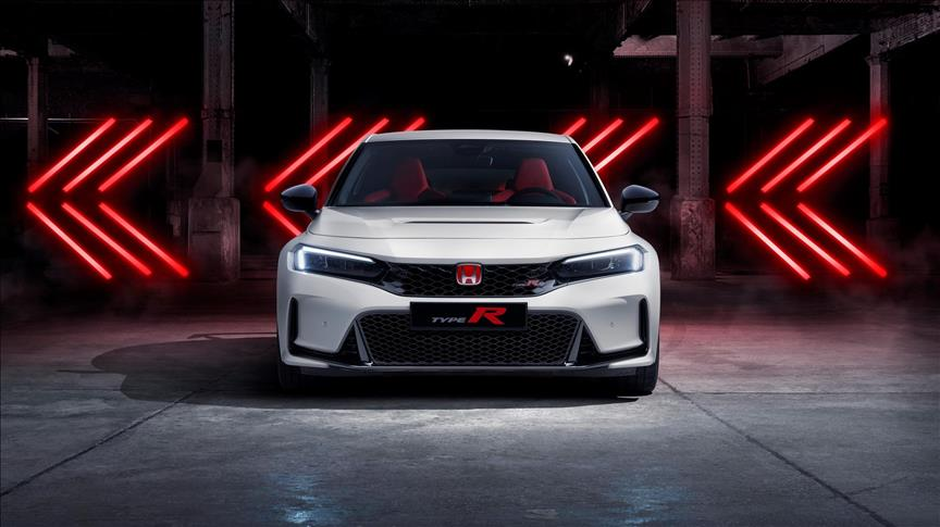 Honda, "en güçlü" Civic Type R'ı tanıttı