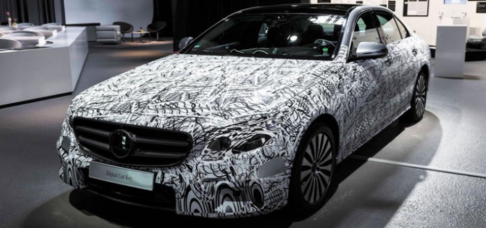 Mercedes Benz yeni E Serisini tanıttı