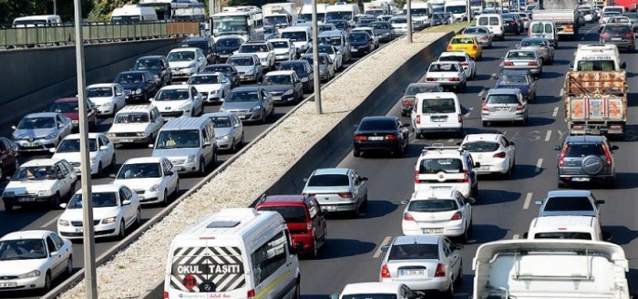 Trafikteki araç sayısı 2015'te 1 milyon 166 bin arttı