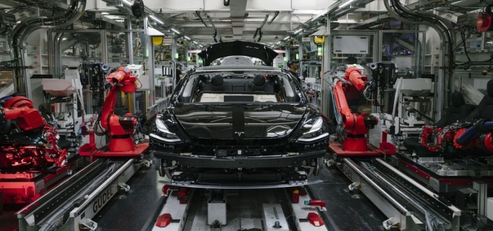 Tesla şirket içinden sabotaja uğradı