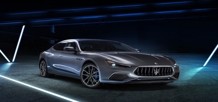İlk elektrikli Maserati Ghibli Hybrid tanıtıldı