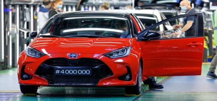 Toyota, çip sorunu nedeniyle iki üretim hattını durduracak