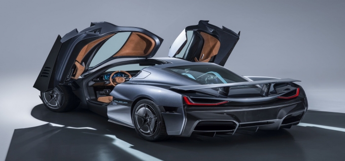 2.1 milyon dolarlık otomobil Rimac C_Two adeta kapışıldı!