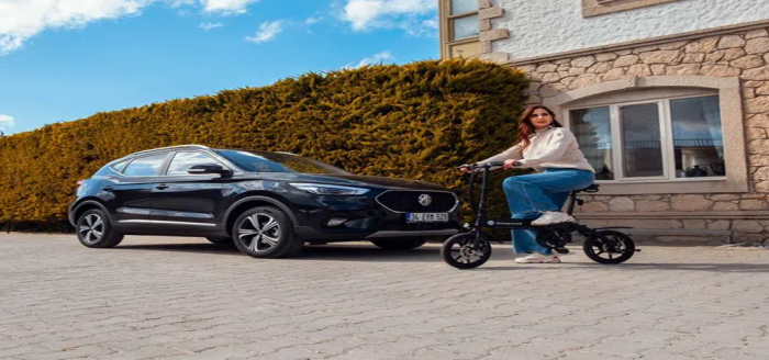 2022 MG ZS, benzinli motorlarıyla Türkiye'de: Bagajında elektrikli bisikletle geliyor