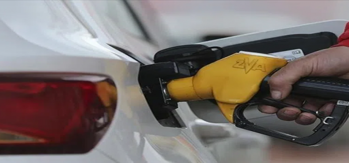 Bir zam daha: Motorin fiyatı 10 lirayı aştı