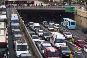 Trafiğe 2 ayda 178 bin araç eklendi