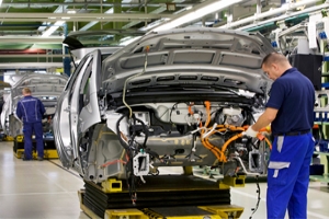 Ekonomiyi otomotiv taşıyor