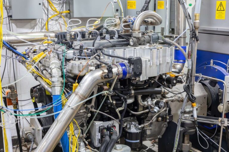 Dizel Motor Performansına Ulaşan Yeni Hidrojen Motoru Geliştirildi