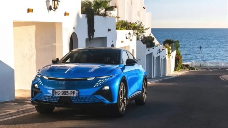 Alpine Servisleri Genişliyor