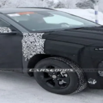 2024 Hyundai Kona Kamuflajla Karların Arasında Görüntülendi 1 2024 Hyundai Kona Kamuflajla Karların Arasında Görüntülendi